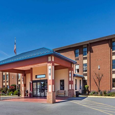 Travelodge By Wyndham Winchester Exteriör bild